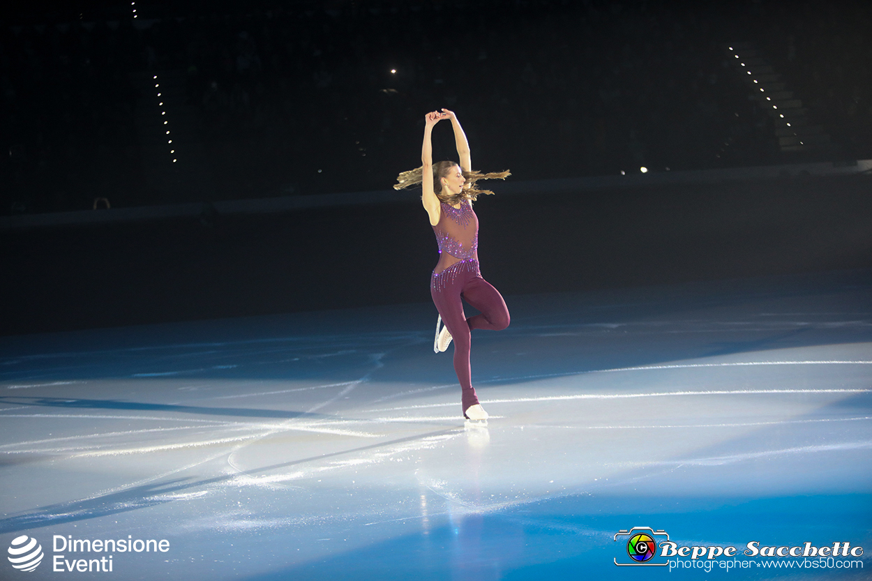 VBS_1718 - Monet on ice.jpg